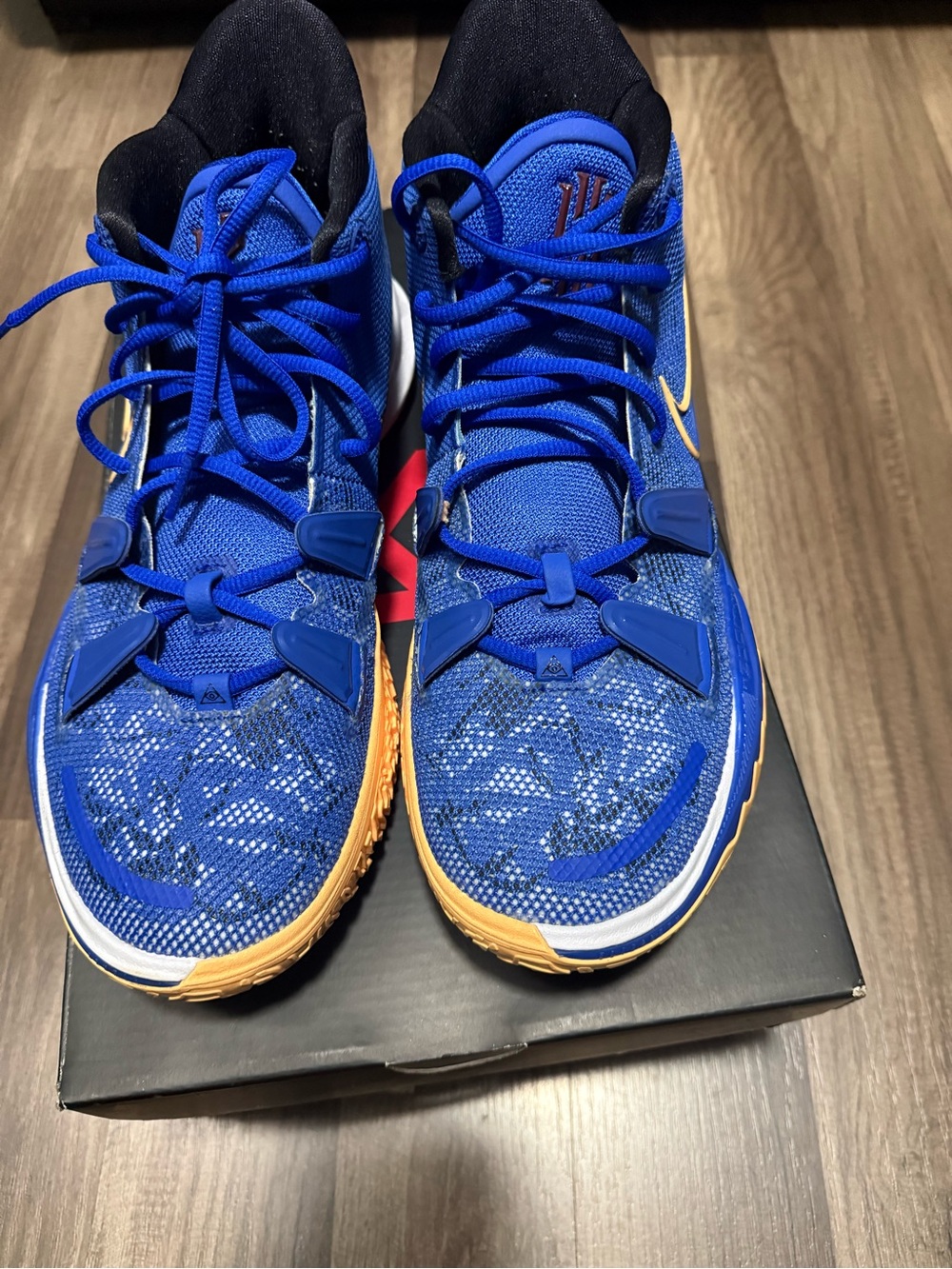 Nike Men’s Blue and Tan Athletic Basketball Shoes